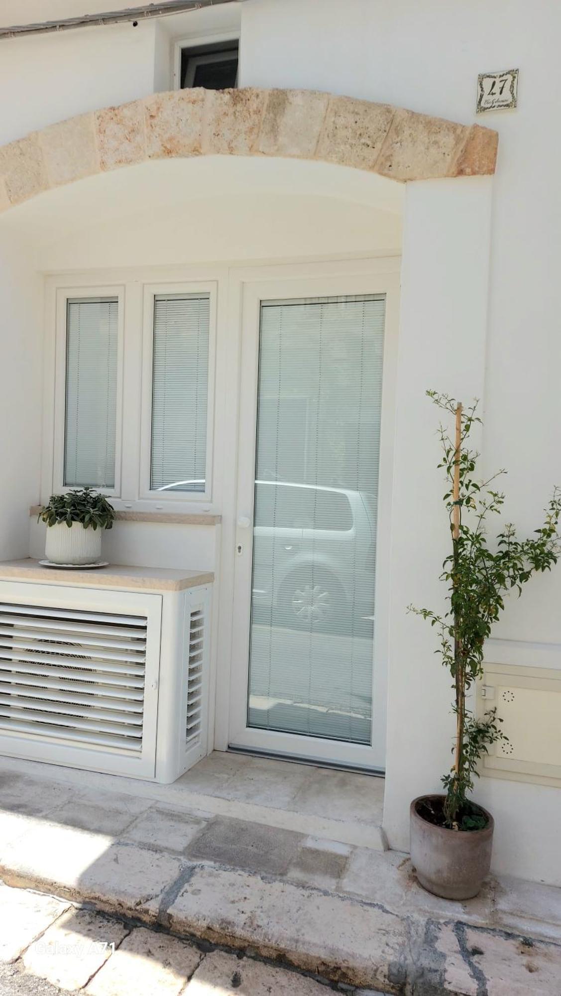 Holiday home Mandorleolio Versomare *